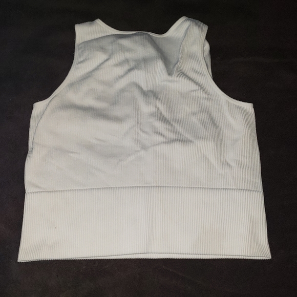 Jo and CO Sport top crop top large white - Picture 2 of 6